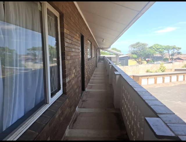 2 BEDROOM APARTMENT FOR SALE IN MANABA BEACH